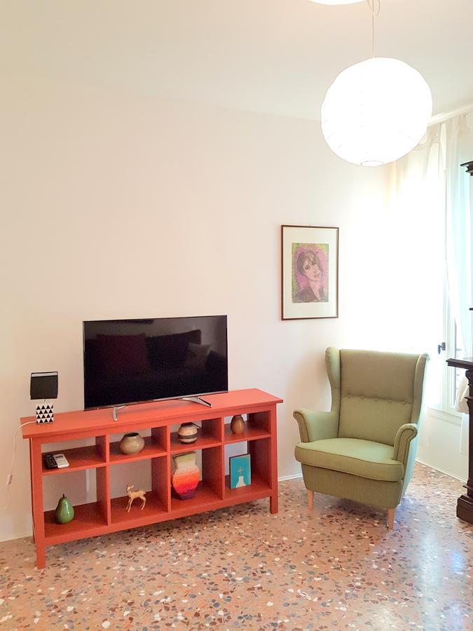 Biennale Giardini Apartment Venesia Bagian luar foto