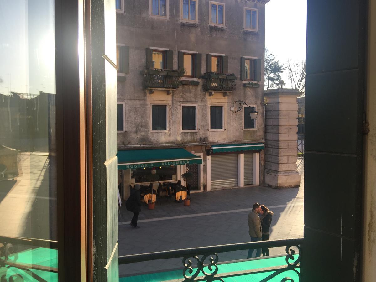 Biennale Giardini Apartment Venesia Bagian luar foto